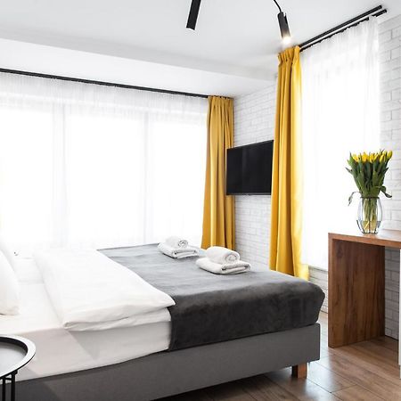 Househost Apartament: Ul. Miodowa 42/42B คราคูฟ ภายนอก รูปภาพ